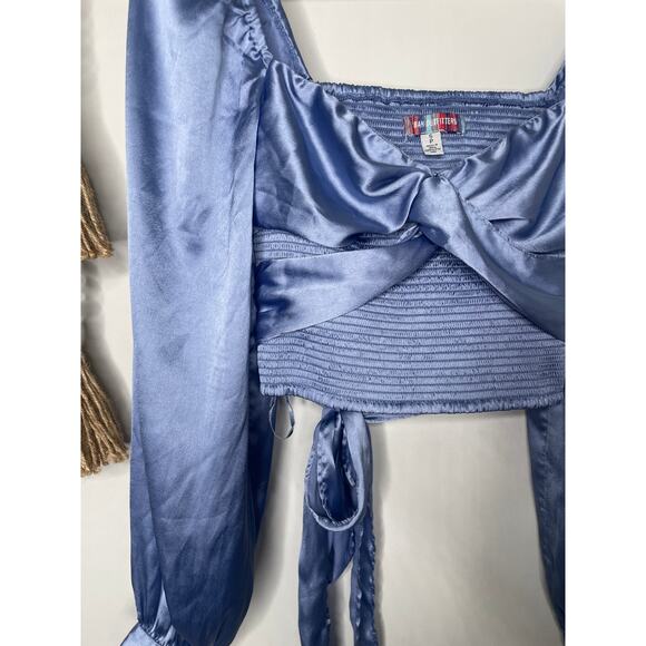 B1G2 FREE 🍁 Urban Outfitters Maya Satin Top Small Blue Smocked Cropped Tie Back - Picture 6 of 11